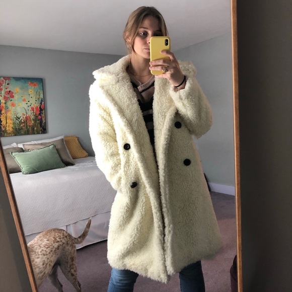 Abercrombie & Fitch Jackets & Blazers - Long White Teddy Coat